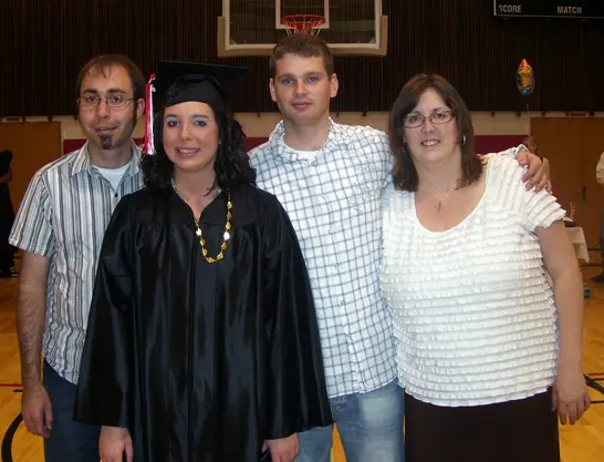 Emmas graduation: siblings